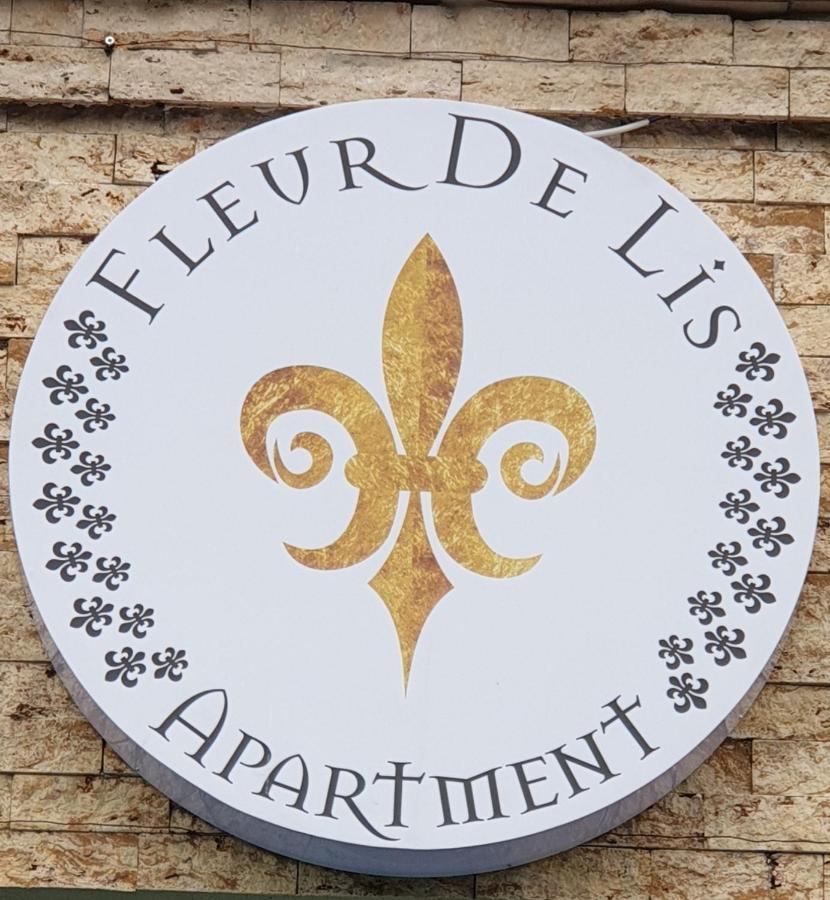 Апартаменты Fleur De Lis Скопье Экстерьер фото